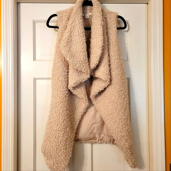 miami Jackets & Blazers - FRANCESCA'S MIAMI Sherpa Vest - Size M